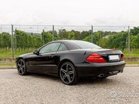 Usata Mercedes SL500 326 CV (239 kW) 2002 Nero Cabrio