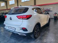 Usata MG ZS Luxury 106 CV (77 kW) 2024 Bianco SUV