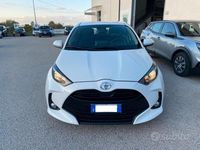 Usata Toyota Yaris Active 72 CV (52 kW) 2022 Bianco Berlina