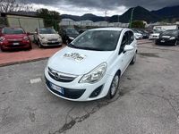Usata Opel Corsa Edition 75 CV (55 kW) 2013 Bianco Utilitaria