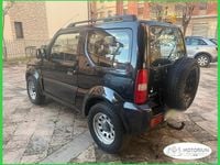 Usata Suzuki Jimny 85 CV (62 kW) 2007 Nero SUV