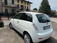 Usata Lancia Ypsilon 60 CV (44 kW) 2008 Bianco Utilitaria