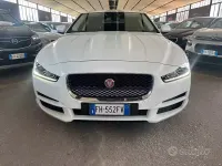 Usata Jaguar XE Business Edition 180 CV (132 kW) 2017 Bianco Berlina