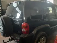Usata Jeep Cherokee 143 CV (105 kW) 2004 Nero SUV