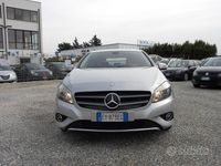 Usata Mercedes A180 109 CV (80 kW) 2015 Argento Berlina