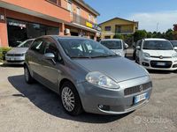 Usata Fiat Grande Punto Dynamic 65 CV (47 kW) 2009 Grigio Utilitaria