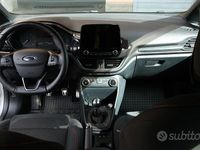 Usata Ford Fiesta ST-Line 125 CV (91 kW) 2021 Grigio Utilitaria