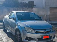 Usata Opel Tigra Edition 90 CV (66 kW) 2005 Grigio Station wagon