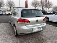 Usata VW Golf VI Comfortline 105 CV (77 kW) 2010 Argento Utilitaria