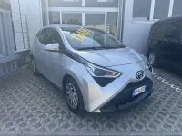 Usata Toyota Aygo X-wave 72 CV (52 kW) 2021 Grigio Utilitaria