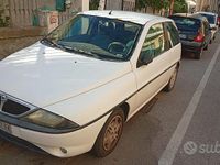 Usata Lancia Ypsilon 86 CV (63 kW) 1998 Bianco Utilitaria