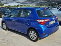 Usata Toyota Yaris Hybrid Business Edition 73 CV (53 kW) 2019 Blu/azzurro Berlina