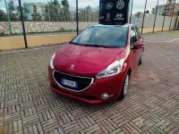 Usata Peugeot 208 Allure 91 CV (66 kW) 2015 Marrone Utilitaria