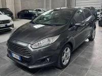 Usata Ford Fiesta Titanium 95 CV (69 kW) 2016 Grigio Utilitaria