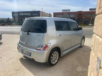 Usata Daihatsu Materia TAKA 103 CV (75 kW) 2011 Argento Monovolume