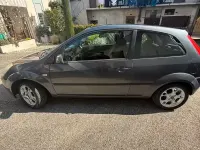 Begagnad Ford Fiesta 90 HK (66 kW) 2005 Halvkombi