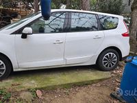 Usata Renault Scénic III 130 CV (95 kW) 2010 Bianco Monovolume