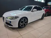 Usata Alfa Romeo Giulia Executive 160 CV (117 kW) 2020 Bianco Berlina