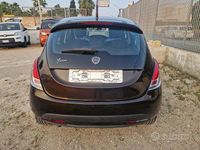 Usata Lancia Ypsilon 69 CV (50 kW) 2011 Marrone Utilitaria