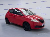 Usata Lancia Ypsilon Silver 70 CV (51 kW) 2023 Rosso Utilitaria