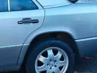 Usata Mercedes E200 1991 Grigio Berlina