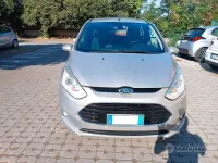 Usata Ford B-MAX Titanium 101 CV (74 kW) 2013 Giallo Monovolume