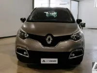 Usata Renault Captur Zen 90 CV (66 kW) 2015 Oro SUV