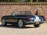 Usata MG B 96 CV (70 kW) 1966 Blu Cabrio