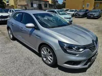 Usata Renault Mégane IV Intens 110 CV (80 kW) 2018 Grigio chiaro