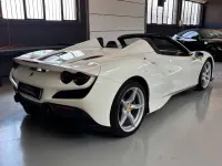 Usata Ferrari F8 721 CV (530 kW) 2021 Bianco avus Cabrio