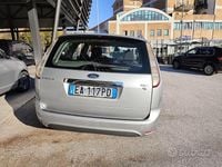 Usata Ford Focus 90 CV (66 kW) 2010 Grigio Station wagon