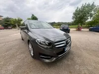Begagnad Mercedes B180 Premium 109 HK (80 kW) 2016 Grå Minibuss