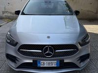 Usata Mercedes B200 150 CV (110 kW) 2019 Argento Monovolume