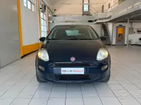 Usata Fiat Punto Lounge 77 CV (56 kW) 2017 Nero Utilitaria