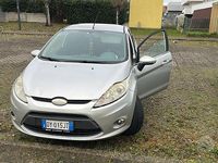 Usata Ford Fiesta 68 CV (50 kW) 2009 Grigio Berlina
