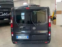 Usata Opel Vivaro 145 CV (106 kW) 2017 Nero Monovolume