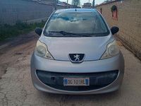 Usata Peugeot 107 68 CV (50 kW) 2007 Grigio Utilitaria