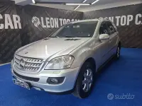 Usata Mercedes ML320 224 CV (164 kW) 2008 Grigio SUV