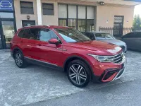 Usata VW Tiguan Allspace Elegance 150 CV (110 kW) 2022 Rosa SUV