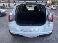 Usata Ssangyong (KGM) Tivoli 115 CV (84 kW) 2017 Bianco SUV