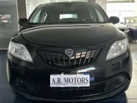 Usata Lancia Ypsilon Silver 69 CV (50 kW) 2023 Grigio Utilitaria