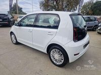 Usata VW up! Move 65 CV (47 kW) 2022 Bianco Utilitaria