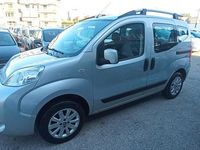 Usata Fiat Qubo Trekking 69 CV (50 kW) 2015 Argento Monovolume