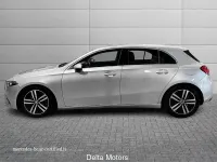 Usata Mercedes A180 116 CV (85 kW) 2021 Argento Utilitaria