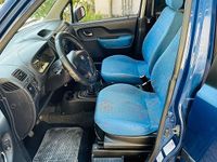 Usata Opel Agila 75 CV (55 kW) 2003 Blu Utilitaria