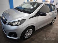 Usata Peugeot 108 Active 69 CV (50 kW) 2015 Grigio Utilitaria