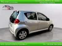 Usata Toyota Aygo 68 CV (50 kW) 2008 Argento Utilitaria