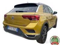 Usata VW T-Roc Style 150 CV (110 kW) 2018 Giallo SUV
