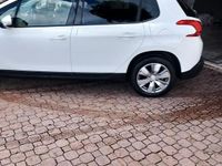 Usata Peugeot 2008 Allure 81 CV (59 kW) 2014 Bianco SUV
