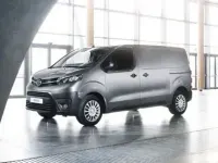 Usata Toyota Proace Comfort 120 CV (88 kW) 2024 Bianco Monovolume